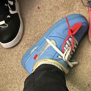 Used Off white af1 mcas 9.5 NORMAL WEAR AT THE FOAM STILL GREAT CONDITION